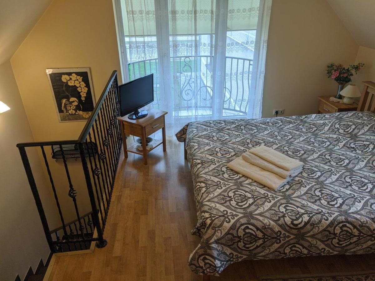 Guest House Nika - Cottages And Rooms In The Heart Of Palanga City Center Eksteriør bilde