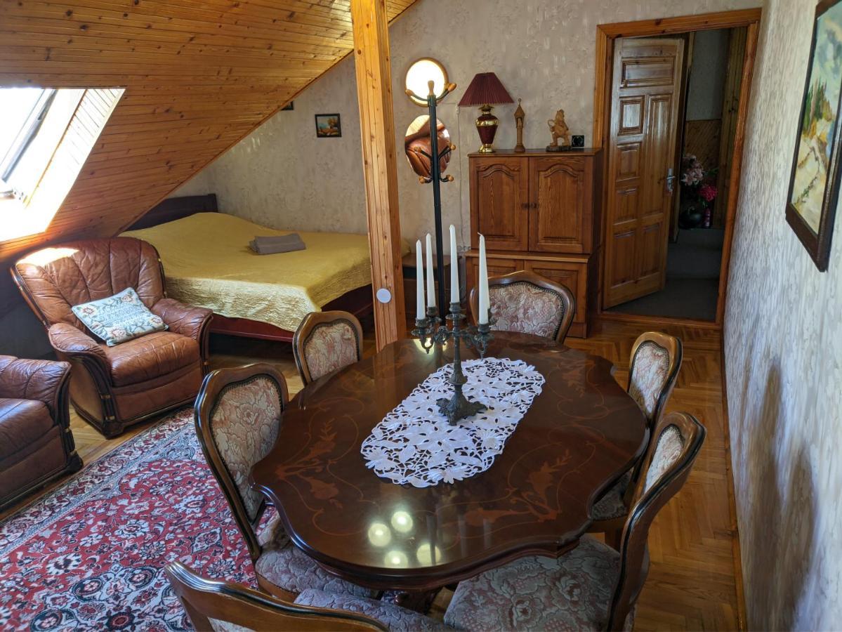 Guest House Nika - Cottages And Rooms In The Heart Of Palanga City Center Rom bilde